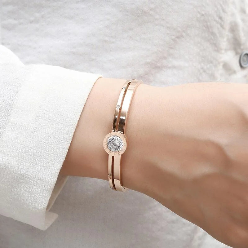

2019 New Arrival Hot 316 Stainless Steel Rose Gold Female Crystals bangle for Women Lover Gift