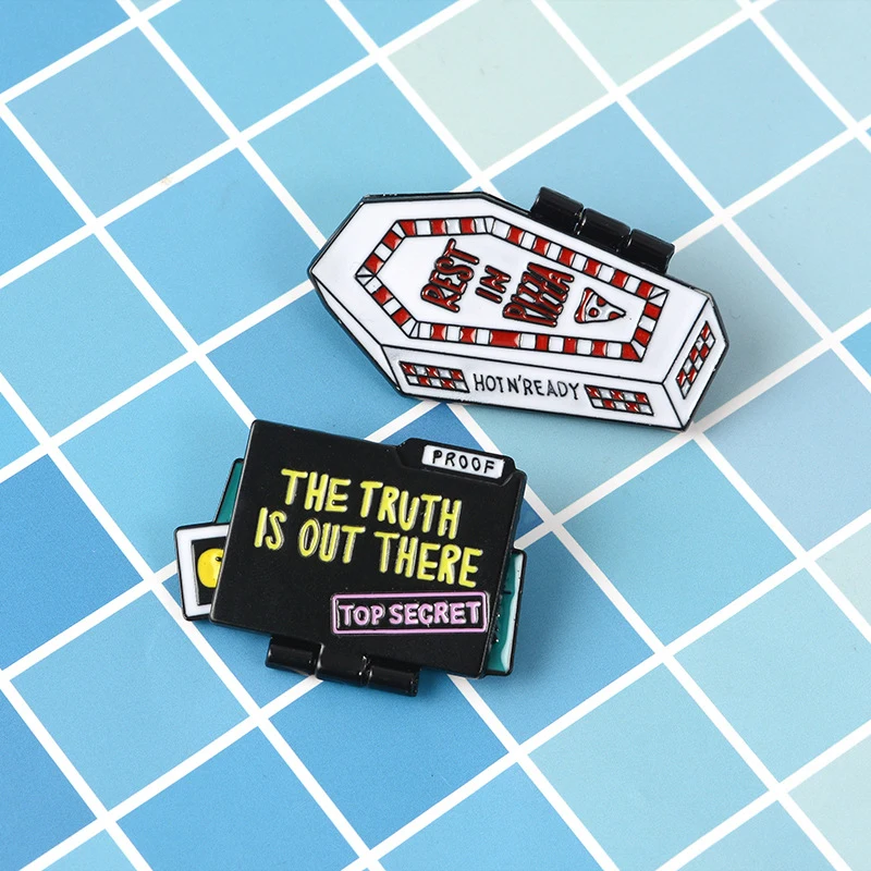 

New Flip Coffin Brooch Pin Personality Fashion Brooch Badge Icon Cartoon Black White Cute Pin Ornament Exquisite Gift