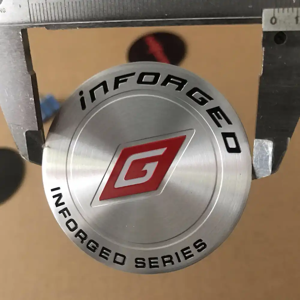 per Daihatsu Logo Stemma Auto Emblema Logo Coprimozzo Ruota Centrale wangjianbin 4 Pezzi 60mm Coprimozzo Mozzo Ruota Centrale