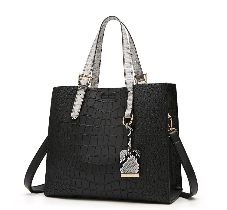 11102999745_193651654