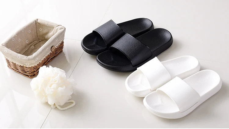 Популярные новые летние женские Вьетнамки; цвет черный, белый; однотонные шлепанцы; нескользящие домашние тапочки из ЭВА на плоской подошве; сандалии унисекс; пляжная обувь для пар
