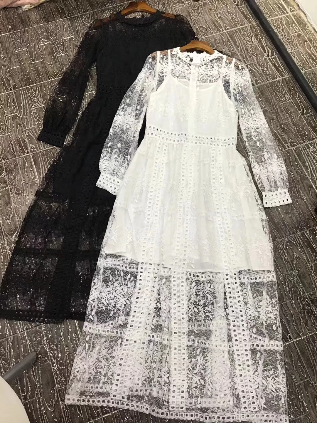 Новинка, элегантное белое черное кружевное весеннее длинное платье макси, женское платье до середины икры с рукавом-фонариком в стиле ампир