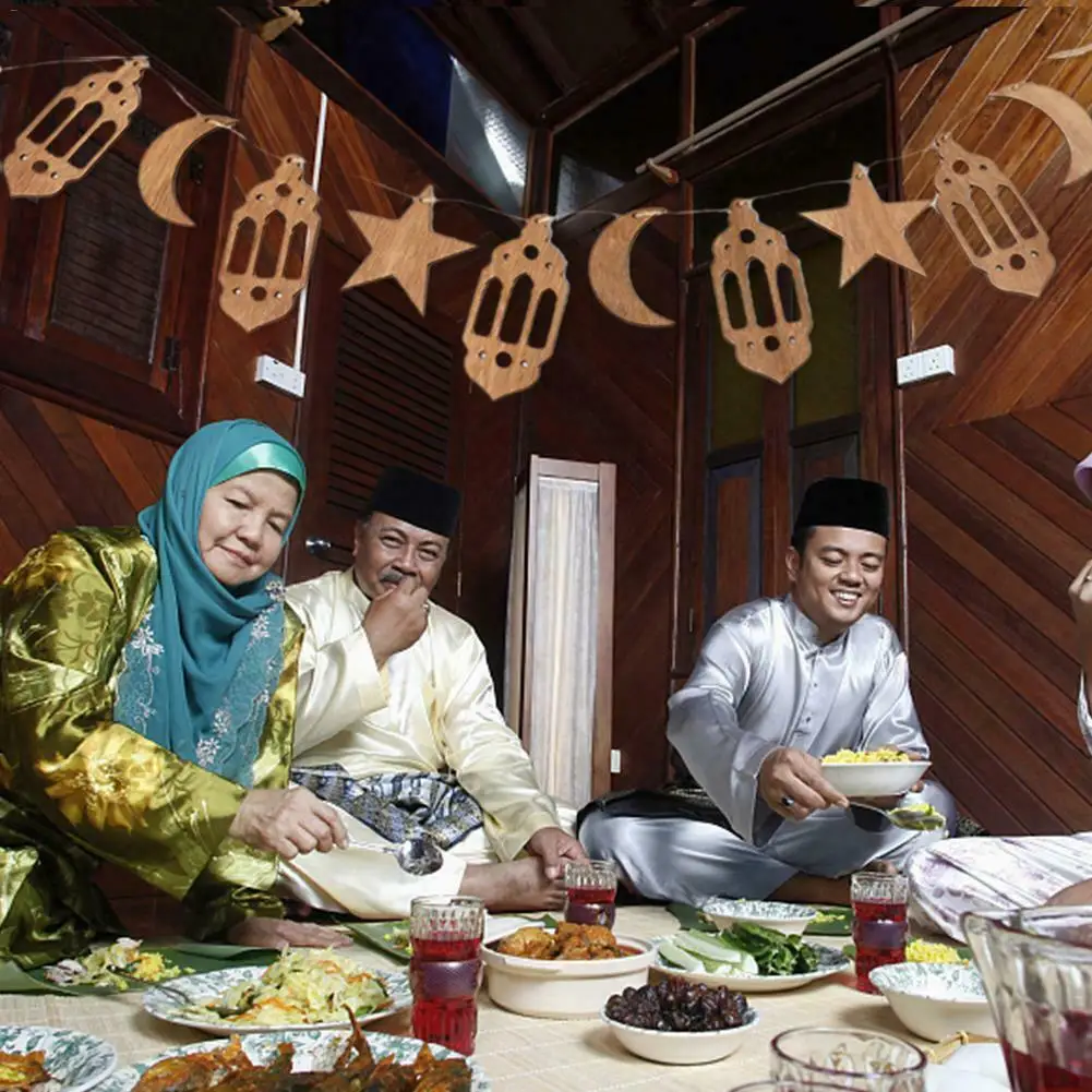 New Eid Ramadan Mubarak Hollow Wooden Decorations Festival Home Hanging Moon Lantern Star Crafts Pendant with 1.5M Ropes
