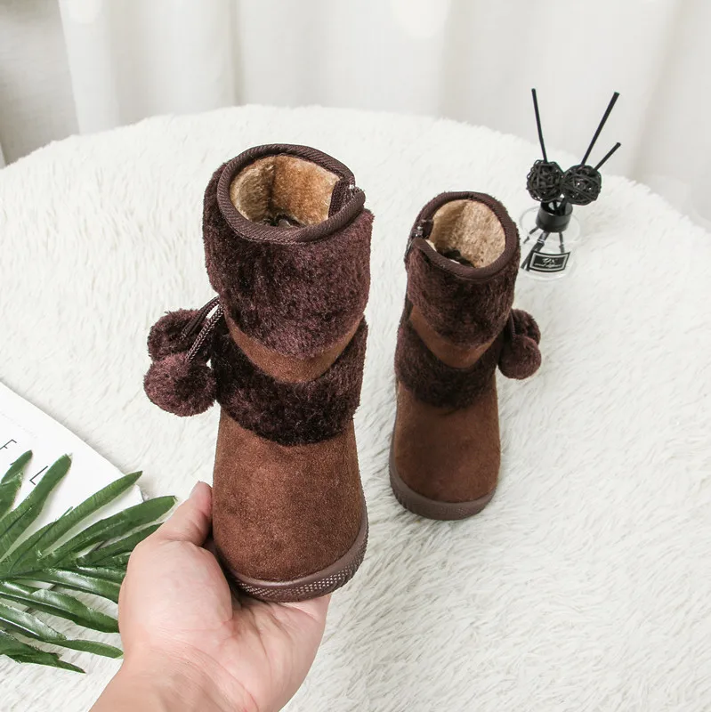 JGSHOWKITO/ботинки для девочек; зимняя детская обувь; теплые хлопковые детские зимние ботинки с плюшевой подкладкой; милые ботинки с меховой подвеской на нескользящей подошве - Цвет: Коричневый