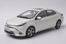 1:18 Diecast Modelo para Toyota Corolla Levin Híbrido 2016 Branco Liga Carro de Brinquedo Em Miniatura Presentes Coleção