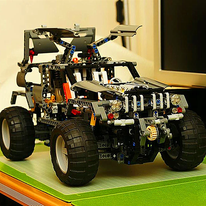 

Technic Series Off-Roader Set Children Educational Building Blocks Bricks Toys Model Gifts Compatible With legoa 8297