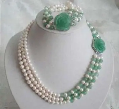 

free P&P *****Charming white Freshwater Pearl Green Jade clasp Bracelet Necklace