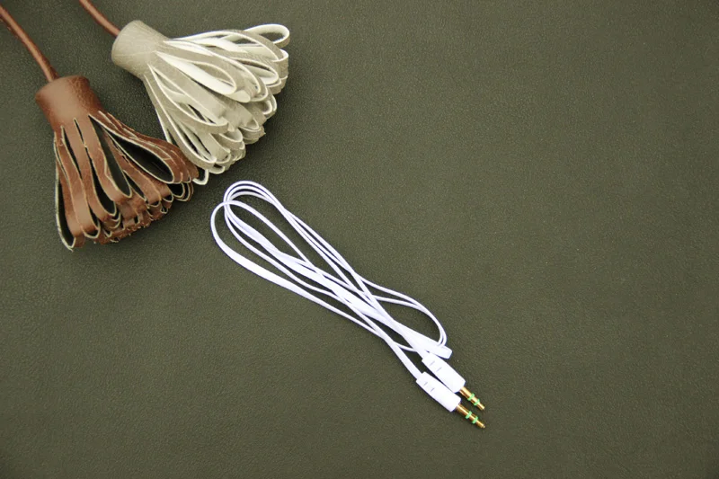 

AUTO 2017 Top noodle Aux Stereo 3.5mm 1 m Car Male to M AUX AUXILIARY sound Stereo Audio Data Cable MP3