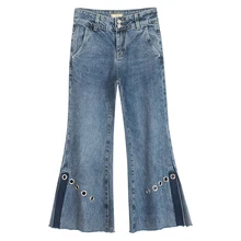 Сезон лето-весна; женские расклешенные джинсы в полоску с заклепками и с высокой талией; женские потертые свободные джинсы