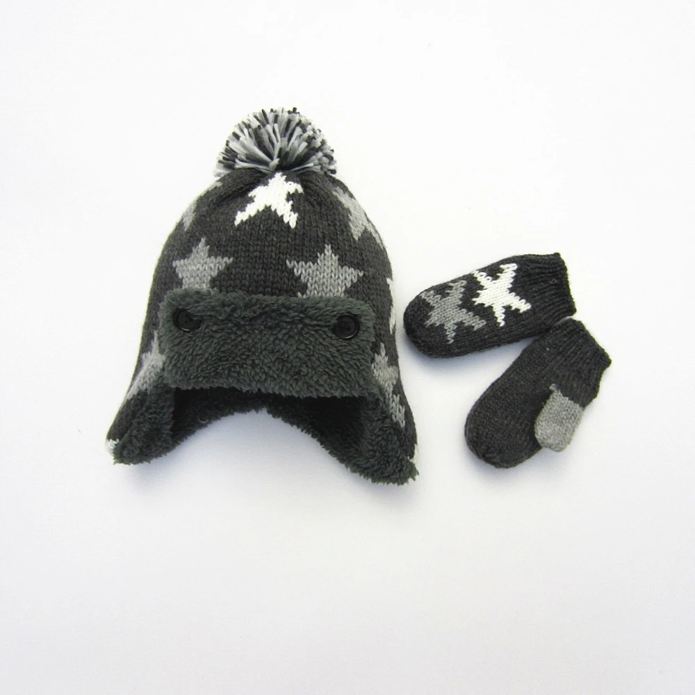 baby winter hat and gloves