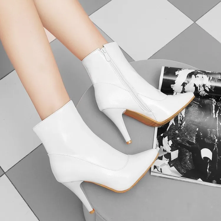 

Big Size 11 12 13 14 15 Fashion of European and American Wind-tipped Slender High heel Side Zipper Short Cylinder Boots