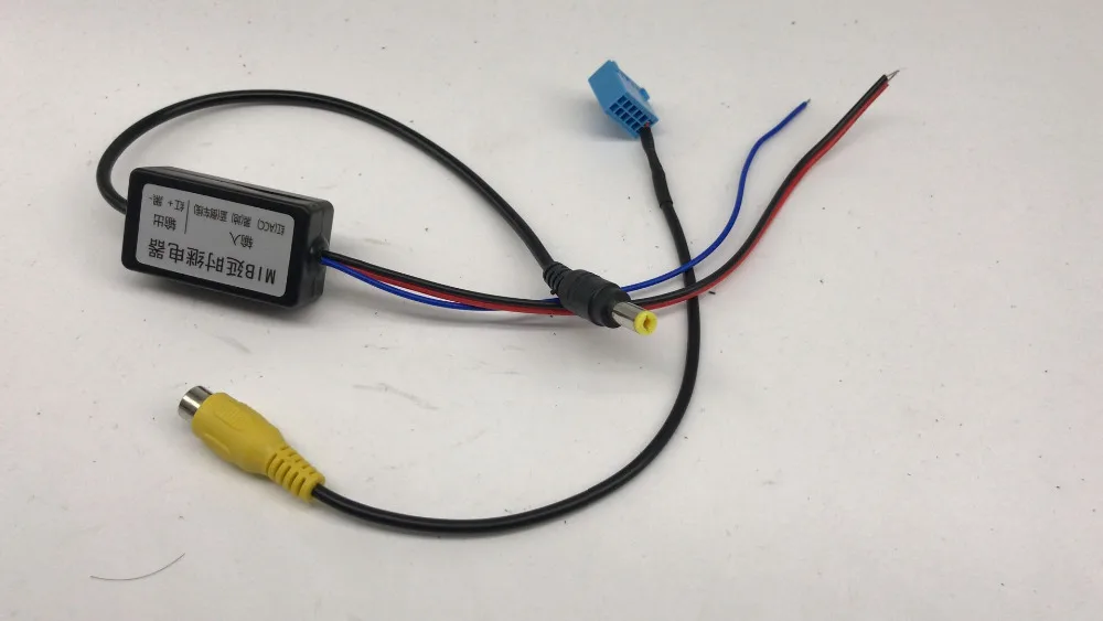 Автомобильная камера заднего вида с RCA разъемом для VW RCD330G Plus Passat Tiguan Golf Touran Jetta PQ MIB