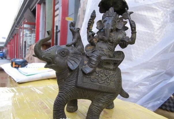 

Collectible bronze lion statue S0791 9 Tibet Bronze Carved Hindustan Elephant Zun plutus God of wealth Buddha Statue (B0328)