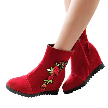 

2019 Women's Casual Round Toe Embroidered Boots National Wind Lady's fashion shoes flower Short Boots y1228