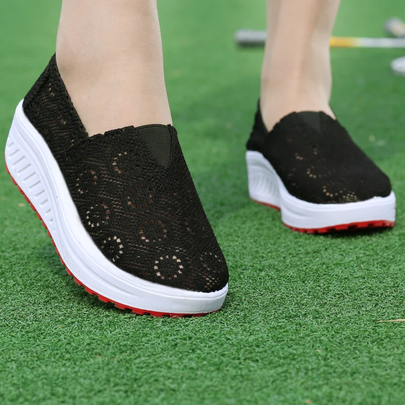 

Summer Sneakers Women Vulcanized Shoes Embroidered Mesh Trainers Breathable Tenis Feminino Casual Shoes Ladies Chaussures Femme