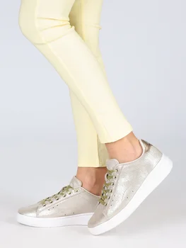 

Leather sneakers flat