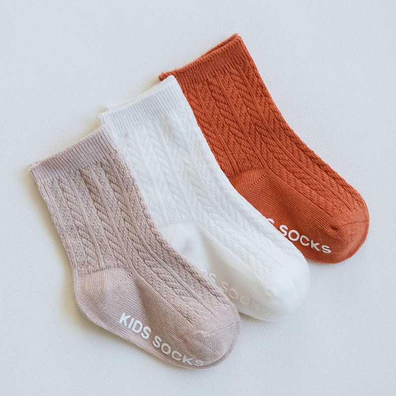 3 Pairs/Lot Cotton Baby Socks With Grips Solid Thin Breathable Middle Tube Non Slip Socks for Baby Boys Girls Free Shipping 3 Pairs/Lot Cotton Baby Socks With Grips Solid Thin Breathable Middle Tube Non Slip Socks for Baby Boys Girls Free Shipping