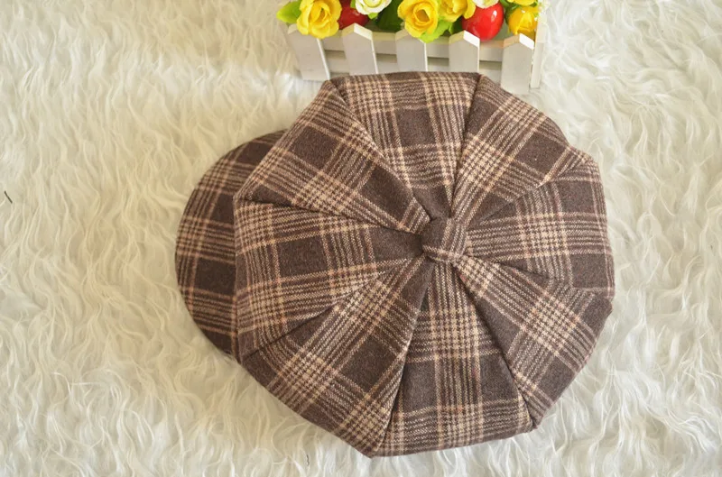 2018 New British Lattice Octagonal Fashion Hat Autumn And Winter Woolen Painter Hat Female Personality Wild Duck Tongue Hat ACB75 (8)