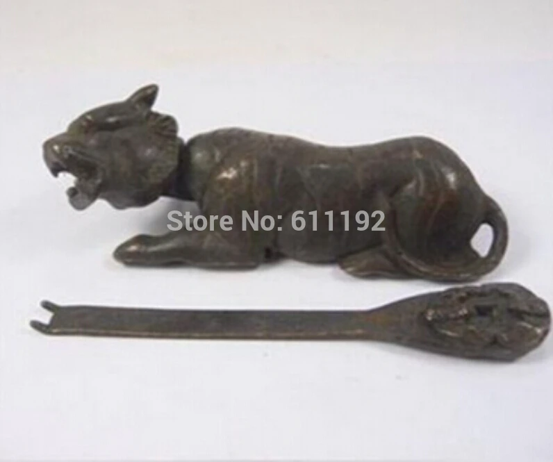 

Collectable Decoration Chinese antique Copper Useful Tiger Shaped Lock and Key statue