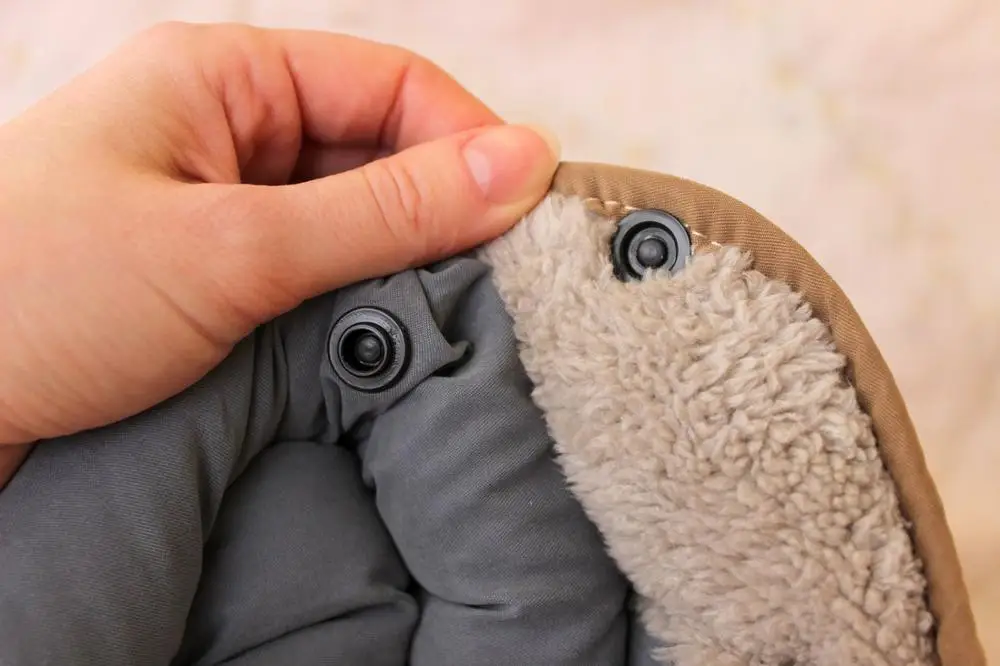 UT8165pX8NaXXagOFbXv