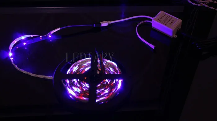 Светодиодный Светодиодный сгибательный RGB ленточный светильник ing 300 светодиодный 5 м 3528 12 В IP20 не водонепроницаемый Рождественский светильник