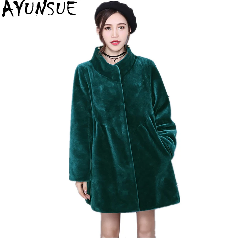 

AYUNSUE Women Winter Real Wool Coats and Jackets Medium Warm Natural Sheep Shearling Fur Coat Female Long Sleeve Outwear 7C01540