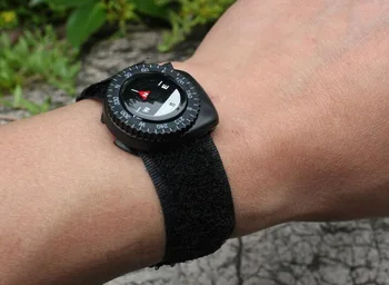 

Outdoor travel watch-type compass, hand-convenient special compass, mountaineering, hiking, camping, adventure-specific