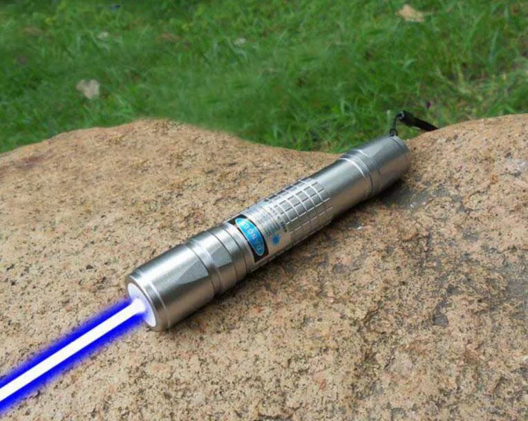 

Most Powerful 450nm 500000m Blue Light Laser Pointer Strong Beam Focus Cigarette Lighter Flashlight Burn Dry Wood lazer Hunting