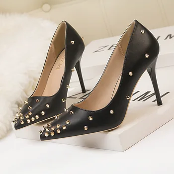 

European and American fashion simple women's shoes high heel, pointed rivet, sexy nightclub single shoes high heels