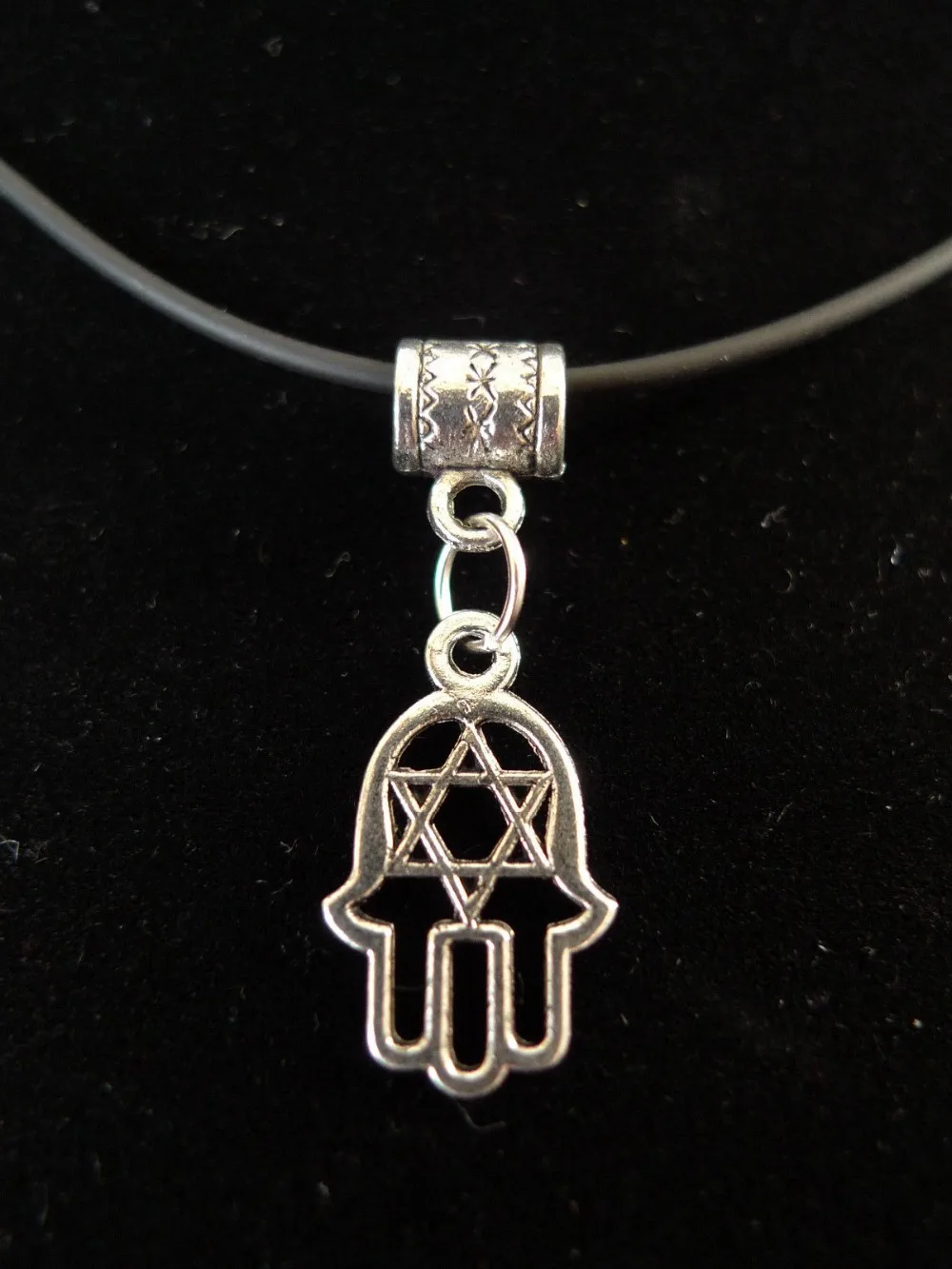 

10pcs Hand OF God Hamsa Khamsa Star OF David Tibetan Silver Fashion Pendant Necklace Black Rubber CORD XL11124D
