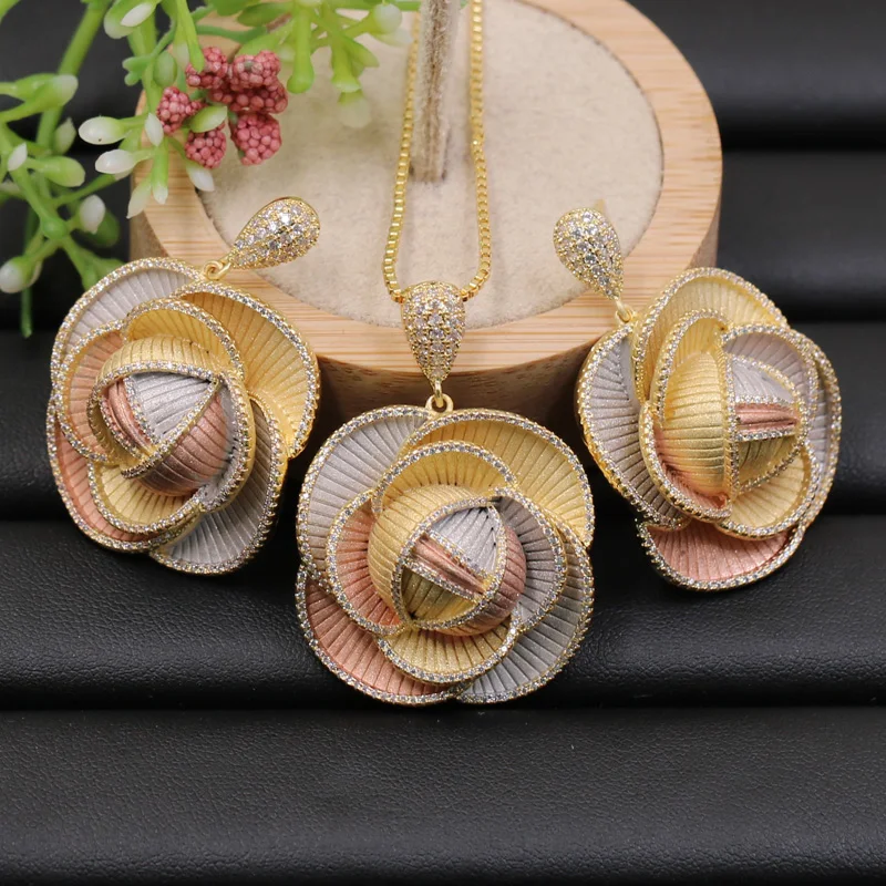 

Lanyika Jewelry Set Big Blooming Flowers Bud Necklace with Earrings for Girl Banquet Wedding Popular Luxury Best Gifts