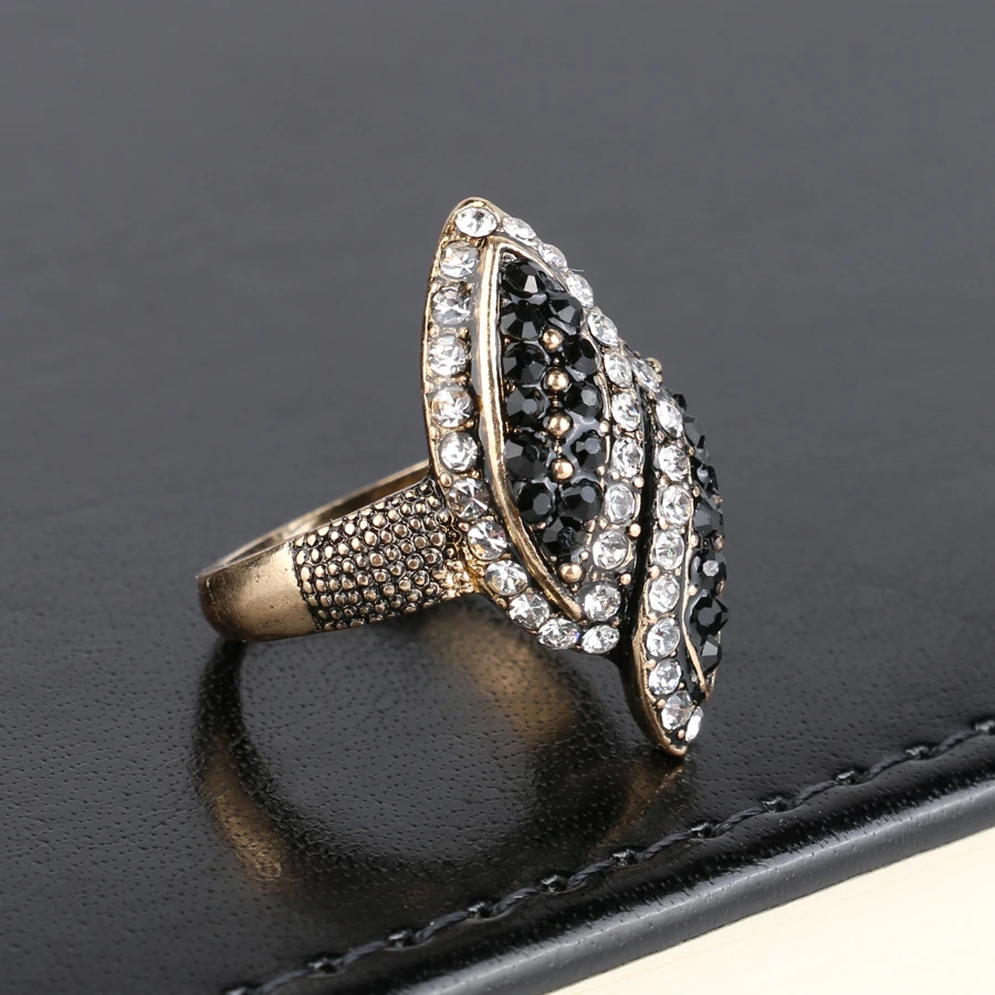 Wholesale Vintage Black Crystal Big Wedding Rings For Women Antique Gold Color Wave Ring Fashion Jewelry Free Shipping