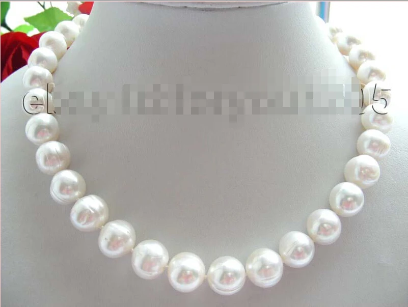

A 18" Genuine Natural 13mm White Pearl Necklace 14KGP!
