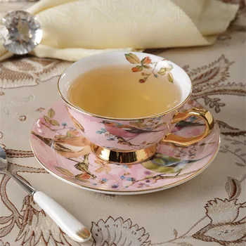 

1 set Warmth Royal Luxury Bone China Coffee Cup Premium Ceramic Coffee Cup Floral Pattern Porcelain Teacup Set Gift 7ZOP05