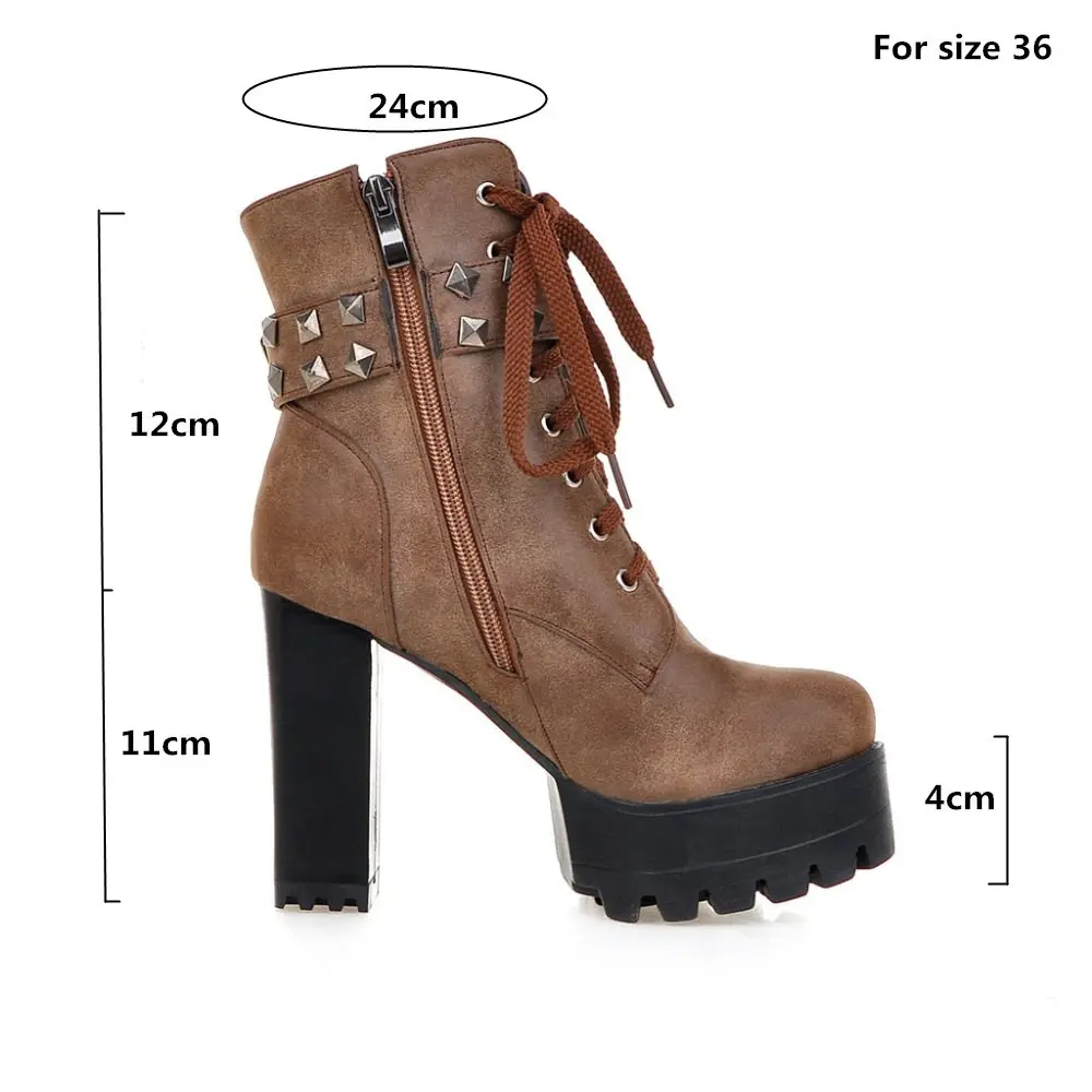 Модные ботильоны размера плюс 48; Женские ботинки в байкерском стиле на платформе и высоком каблуке в стиле панк; пикантные черные женские ботинки из искусственной кожи с пряжкой и заклепками
