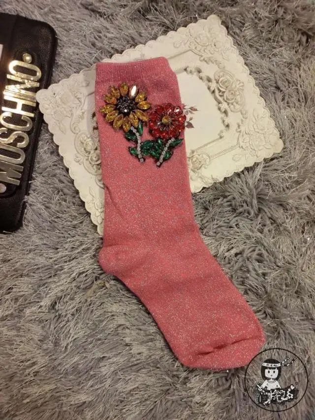 Забавные Женские носочки с Мопсом Mujer, рождественские высококачественные женские Модные Цветные яркие короткие носки-трубы ручной работы с бриллиантами - Цвет: Красный