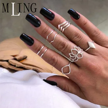 

MLING 12 Pcs/Set Vintage Alloy Ring Set Fashion Lotus Wave Moon Star Geometric Ring Set For Women