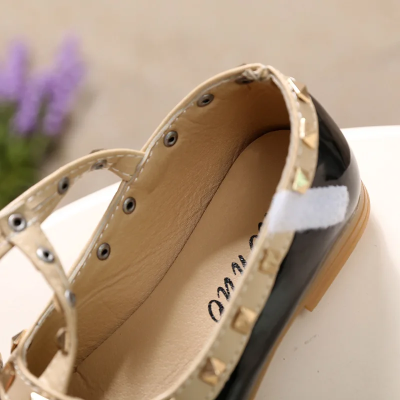Г., Весенняя модная обувь Корейская обувь для девочек с заклепками, танцевальная обувь принцессы