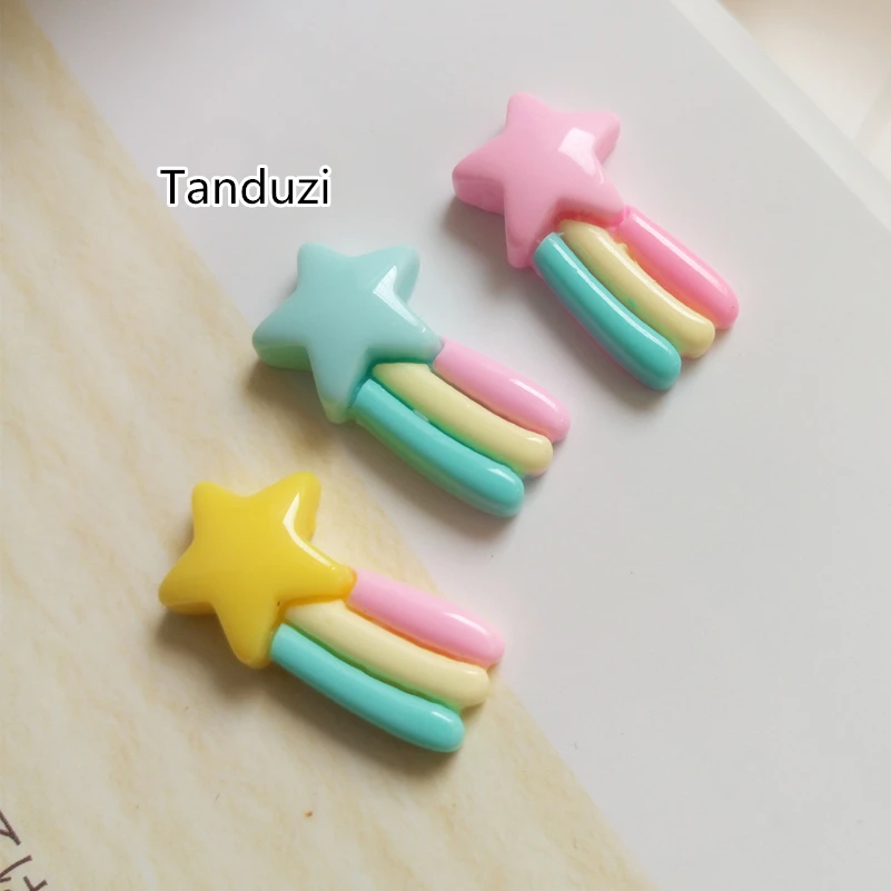

Tanduzi Wholesale 100PCS Cute Rainbow Meteor Flatback Resin Cabochon Scrapbook Diy Star Rainbow Hair Phone Decoration Deco Parts