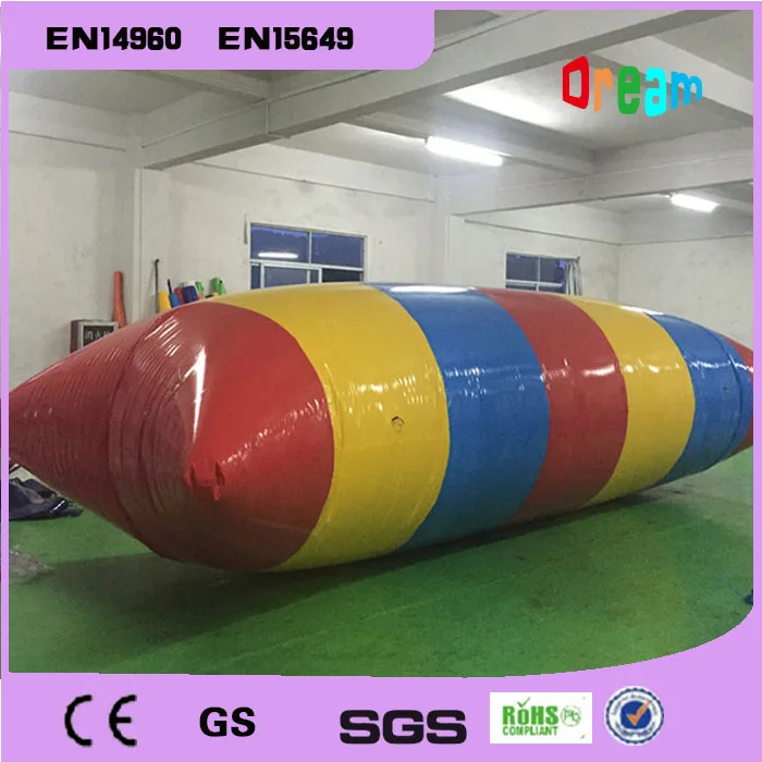 

Free Shipping 6*2m 0.9mm PVC Water Jumping Pillow Inflatable Water Trampoline Inflatable Water Blob