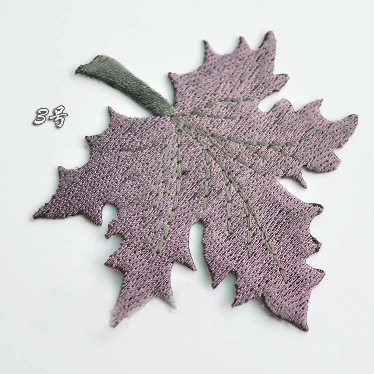 10Pcs-lot-Maple-leaf-embroidery-patches-ironing-clothes-patch-gold-silver-thread-embroidery-decoration-flower-cloth (2)