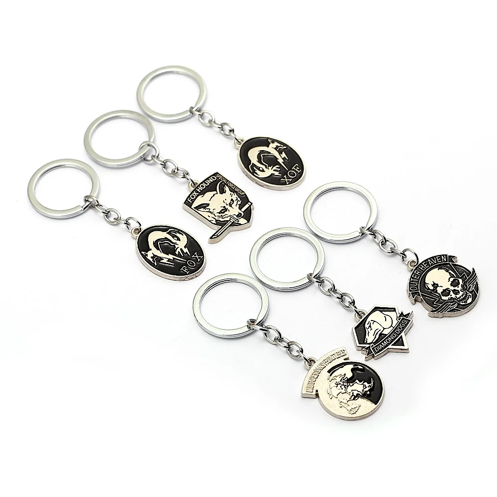

Metal gear solid 5 Keychains Fox hound outer heaven llaveros Fashion key chain skull animal game souvenir jewelry