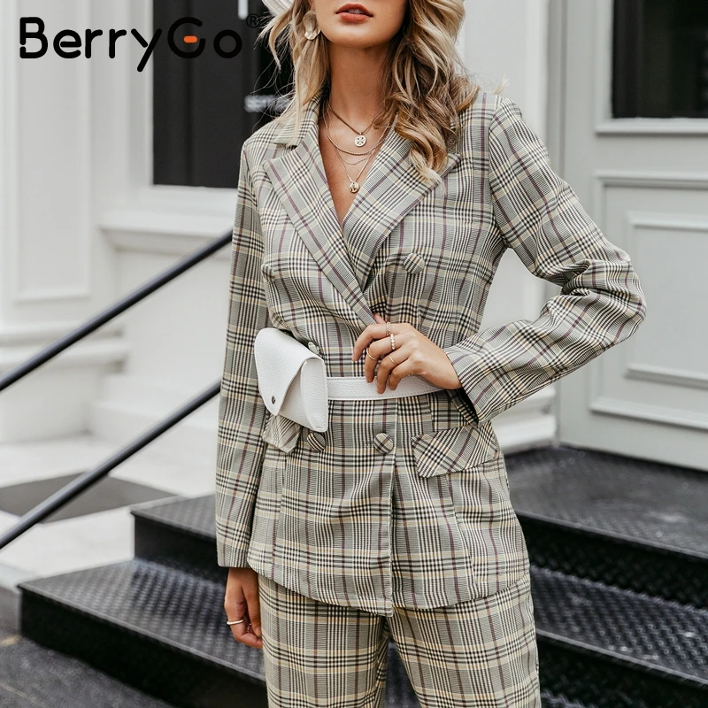 Женский двубортный блейзер в клетку BerryGo офисный пиджак с длинными рукавами и