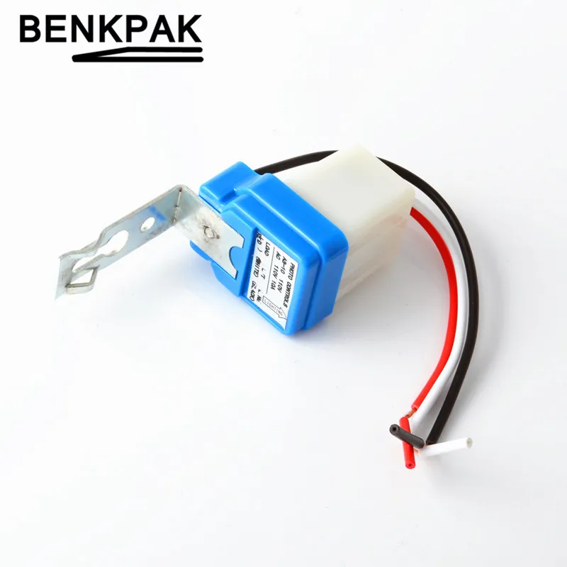 

Automatic Auto On Off Photocell street Light Switch AC220V 50-60Hz 10A Photo Control Photoswitch Sensor Switch DC12V AS-10