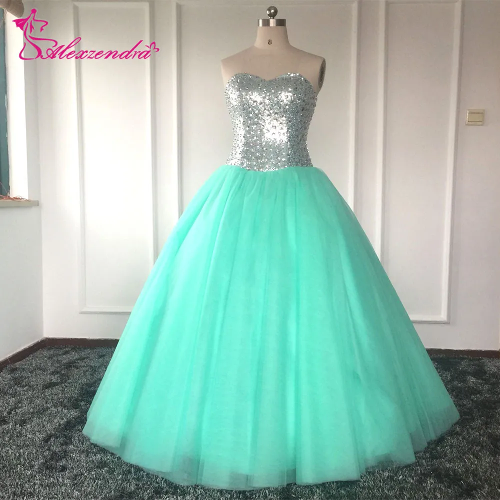 Реальные Фото Милая Блестящий Бисероплетение Quinceanera Платья Кристаллы Светло-Зеленый Quinceanera Платья Бальные Платья Повязки