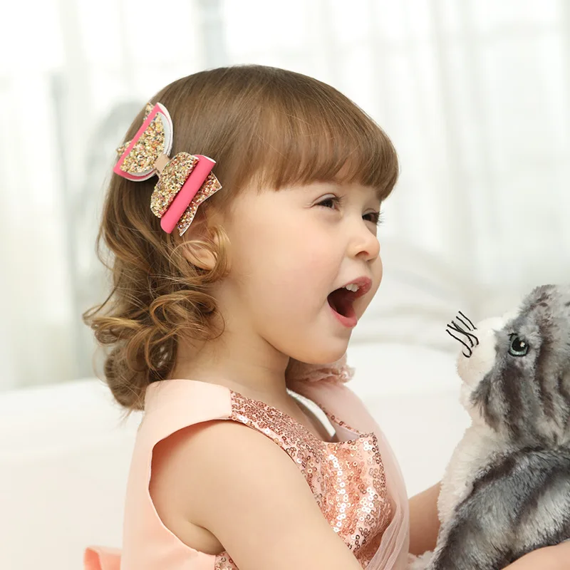 Рисунок 3 - Блестящие заколки для девочек