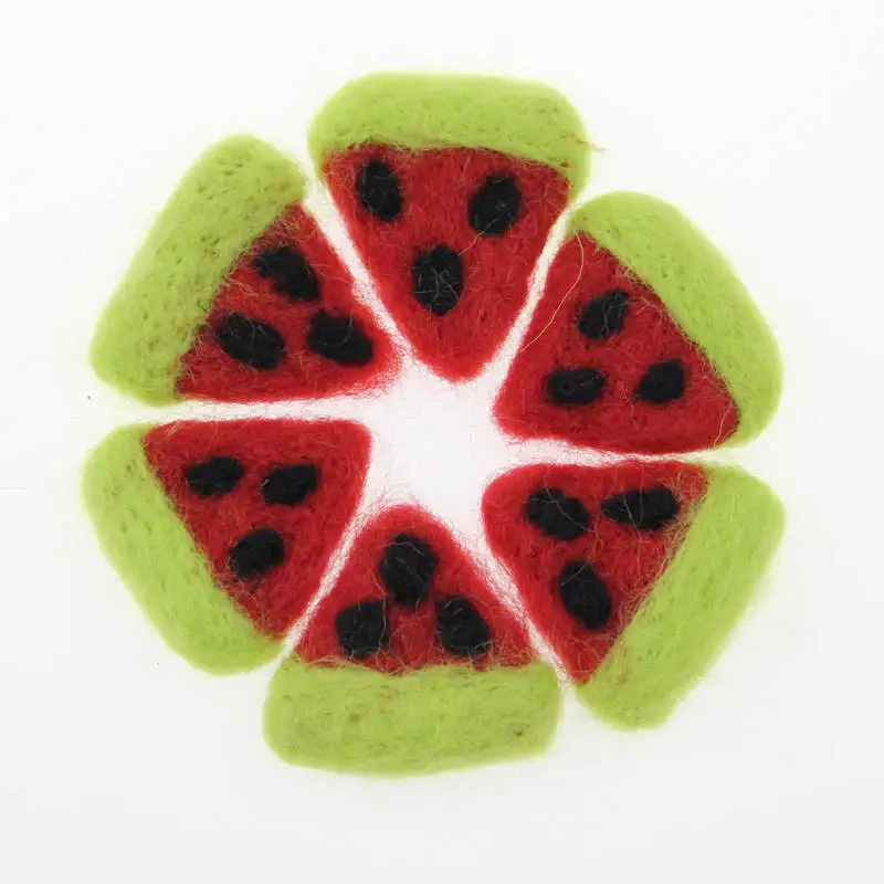 

1PC Watermelon Fruit Shape Wool Felt DIY Craft Poke DIY Kits Multiuse Christmas Tree Deco Brooch Children Hair Band 3.5*3.5CM