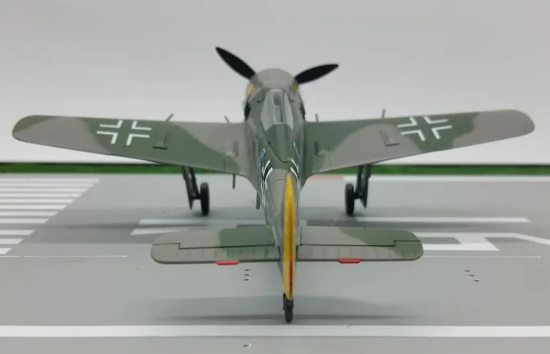 TRUMPETER 1: 72 масштабный самолет модели игрушки немецкий FW 190 A-8 модель истребителя 36363 любимая модель