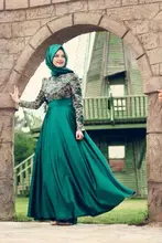 A-line With Hijab Green Color Lace Overlay Elegant High Collar Casual Muslim Long Sleeve Halter Neck Evening Dress Patterns