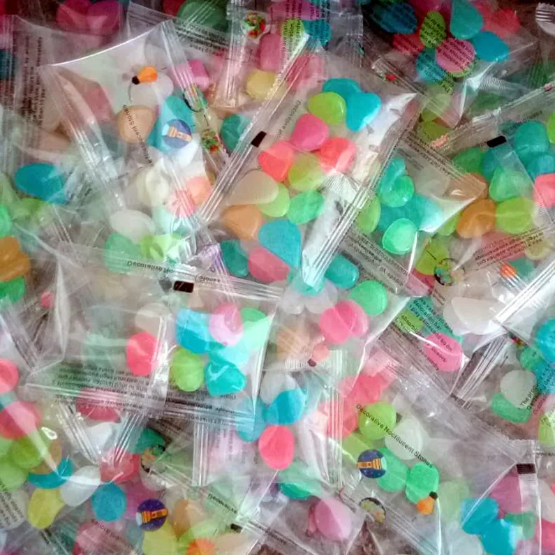 Glow in the Dark Garden Pebbles Glow Stones Rocks for Walkways Garden Path Patio Lawn Garden Yard Decor Luminous stones Glow in the Dark Garden Pebbles Glow Stones Rocks for Walkways Garden Path Patio Lawn Garden Yard Decor Luminous stones